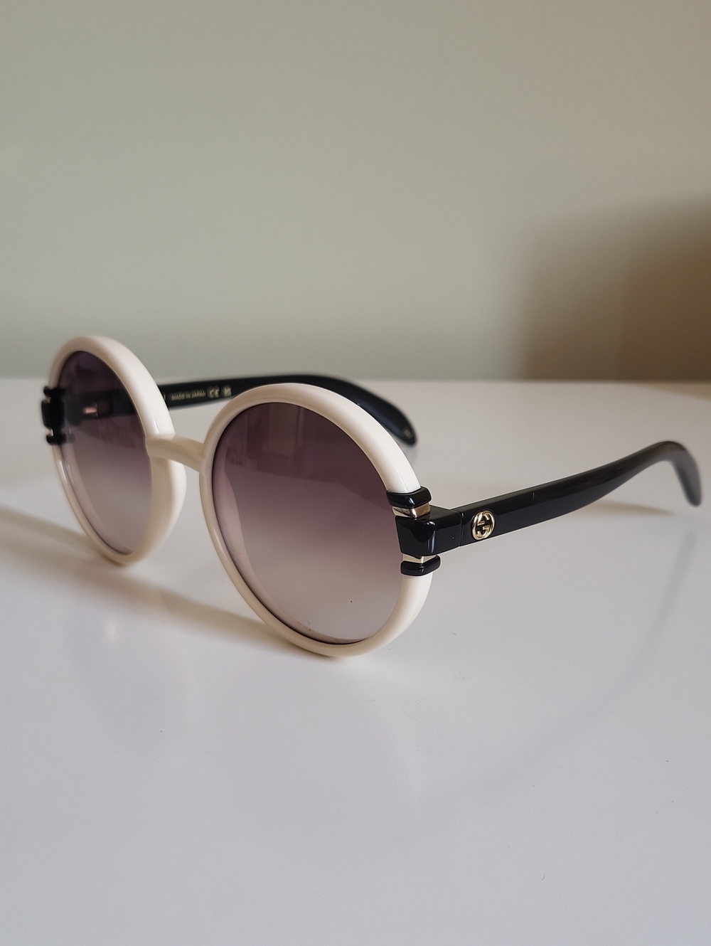 Gucci Round Retro Sunglasses, Cream & Black, Made In Japan